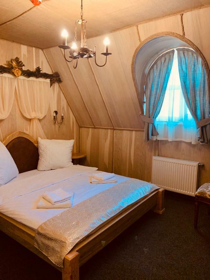 Готельно-Ресторанний Комплекс «Галицький Замок» Ternopil Buitenkant foto